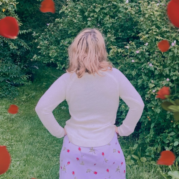 coquette rose lace sweater 🌹 - Picture 2 of 4